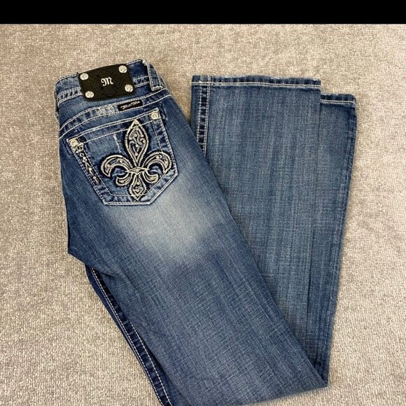 Miss Me Fleur de Lis Jeans 28x34 - Picture 1 of 12